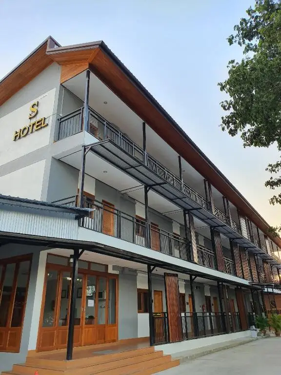 Лампхун: S Hotel