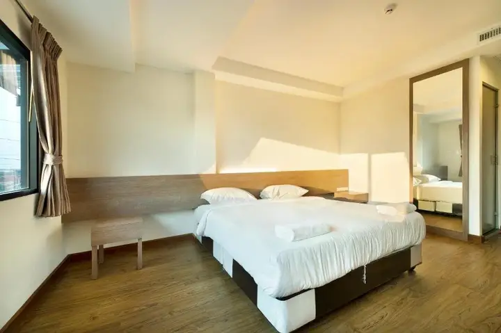 Бангкок: Milan Airport Hostel