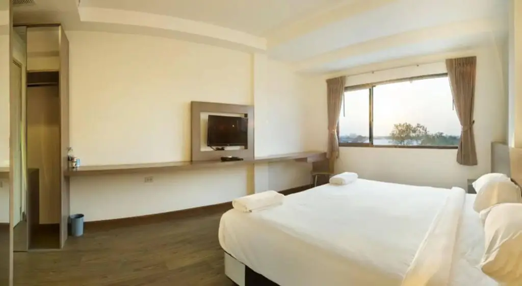 Бангкок: Milan Airport Hostel