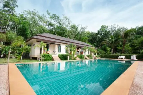 Краби: Aonang Family Pool Resort