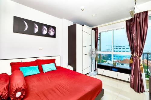 Паттайя: To Diamond Suites Condo by RT