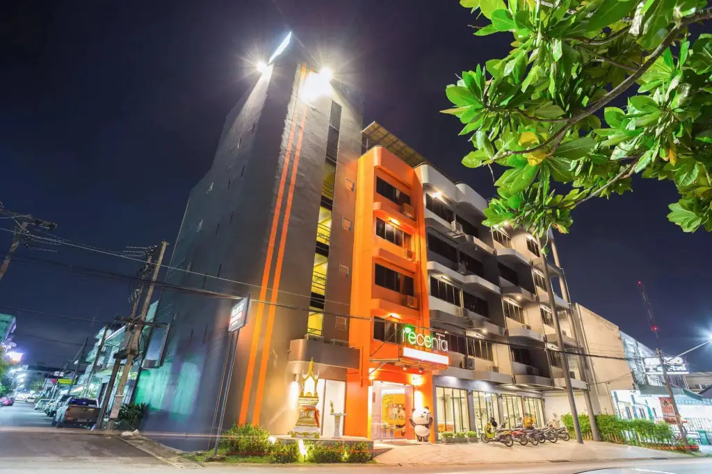 Пхукет: Отель Recenta Style Phuket Town