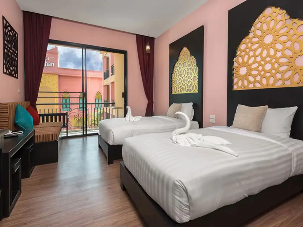 Пхукет: Anchanlina Hotel (SHA Plus+)