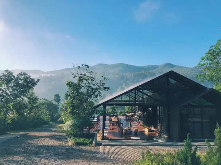 Мае-Ванг: Campiness Camping & Farmsook