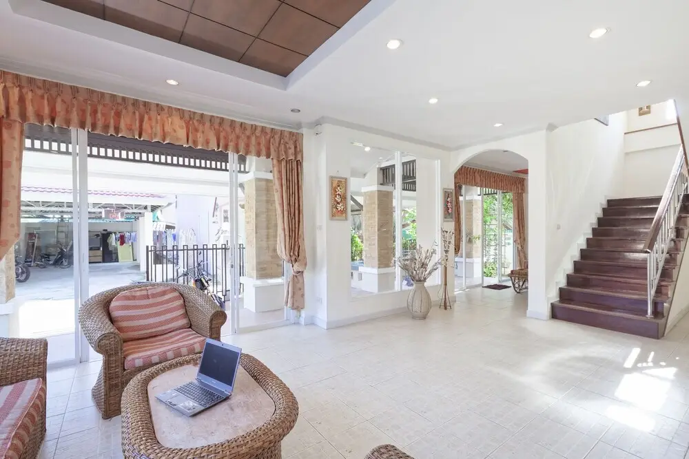 Муанг: Karon Hill Villa