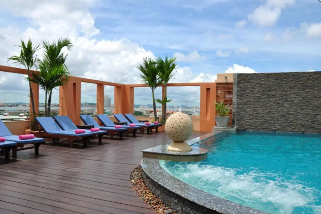 Паттайя: Empress Pattaya Hotel
