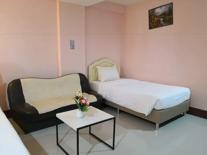 Ban Phaeng: King Palace Hotel