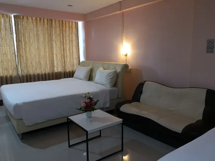 Ban Phaeng: King Palace Hotel