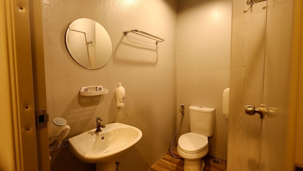 Бангкок: Rimklong Hostel - Adults Only