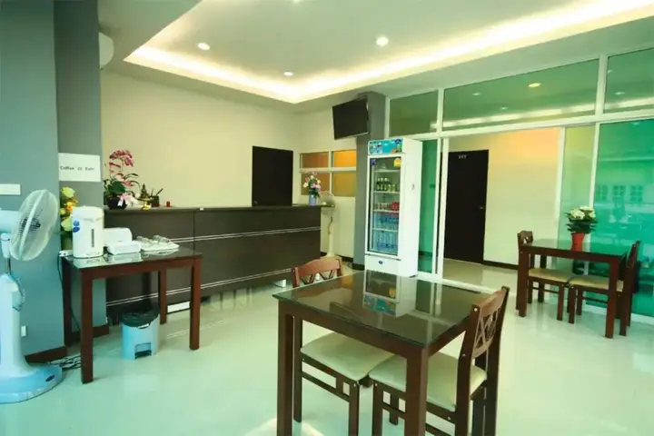 Краби: Baan Samrarn
