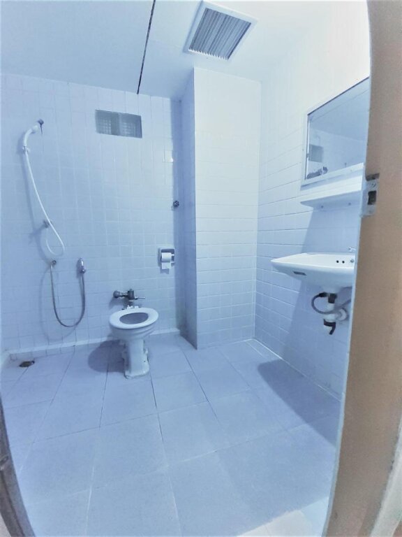 Хатъяй: Singapore Hotel