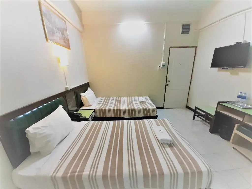 Хатъяй: Singapore Hotel