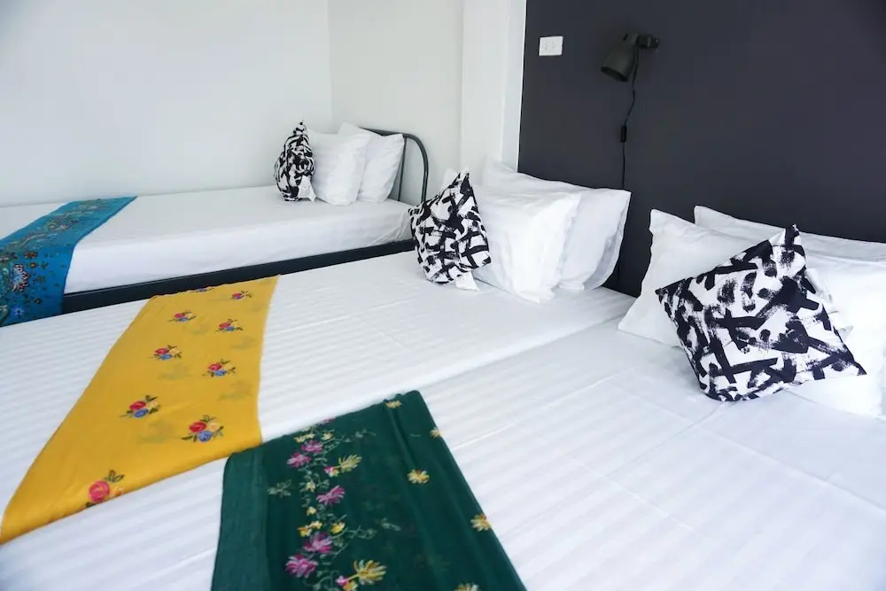 Као Лак: Destiny Hostel Khaolak