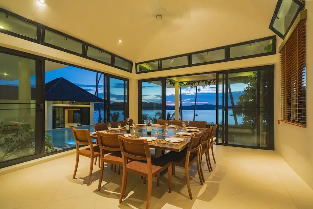 Муанг: Luxury Beach Front Noble House Villa