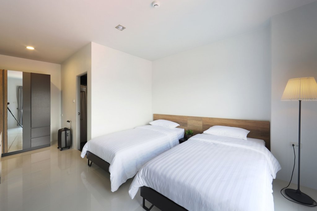 Хатъяй: Sukh Serviced Apartment