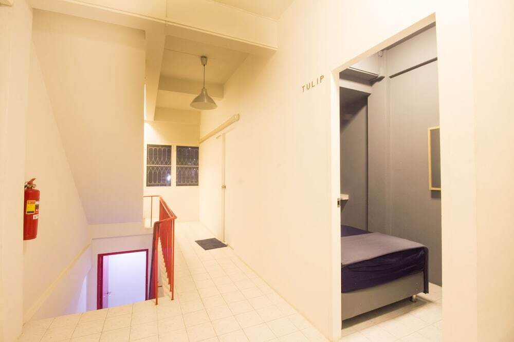 Чонбури: Alice Hostel