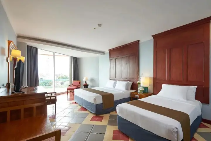 Паттайя: Отель Long Beach Garden Hotel & Pavilions