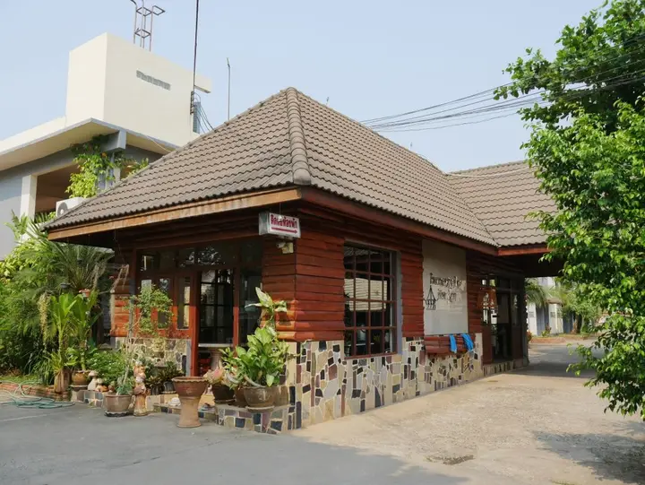 Пхитсанулок: Salathai Hotel
