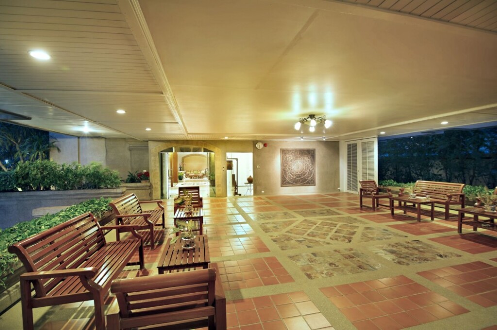 Бангкок: Bangkok Shortstay 2 to 3 BR Sukhumvit