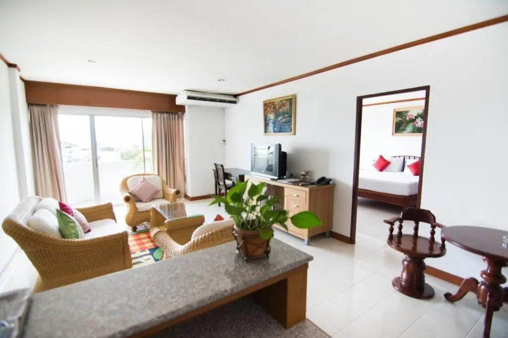 Паттайя: JP Villa Hotel