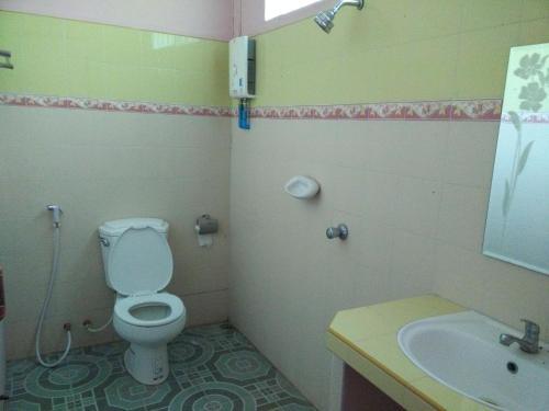 Пан Фу Кам: Pukarm Chalay Hostel