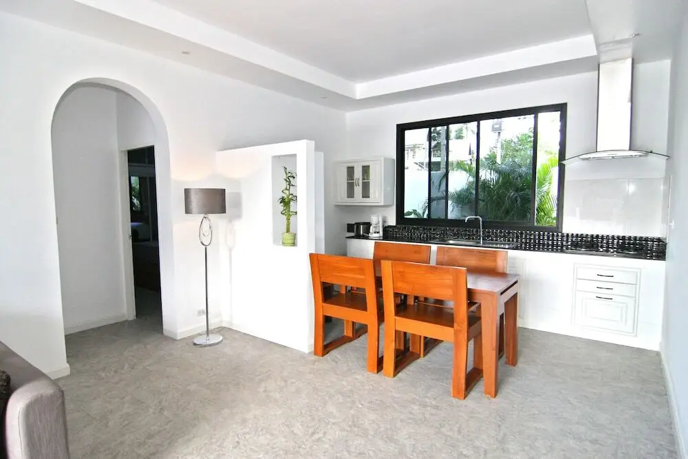 Самуи: 3 Bedrooms Private Villa and Pool Near Beach
