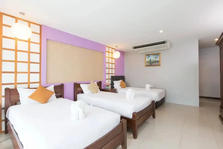 Пхукет: Time Out Hotel Beach Front