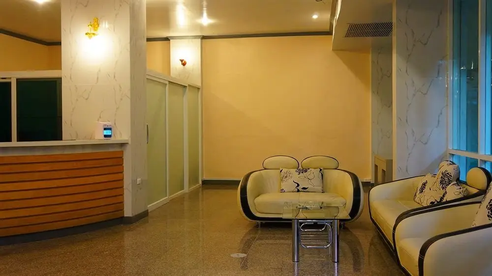 Бангкок: J Two S Pratunam Hotel