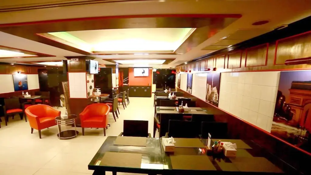 Кату: Rayaan Oriental Guest House & Restaurant