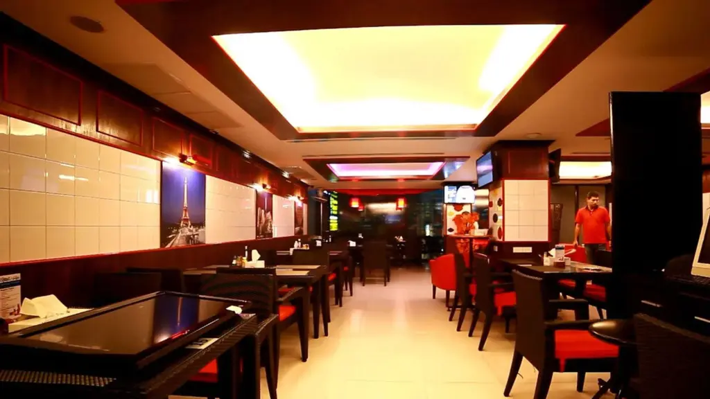Кату: Rayaan Oriental Guest House & Restaurant