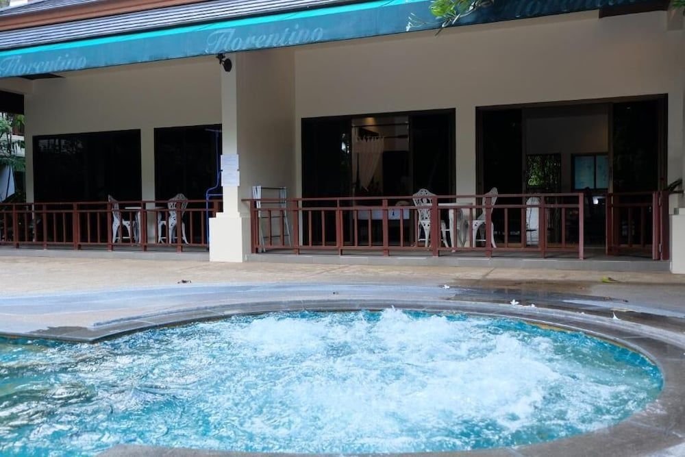Муанг: Rawai Suites Phuket