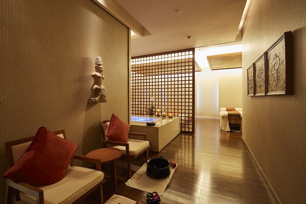 Shangri-La Hotel Bangkok, Serviced Apartments — фото 1