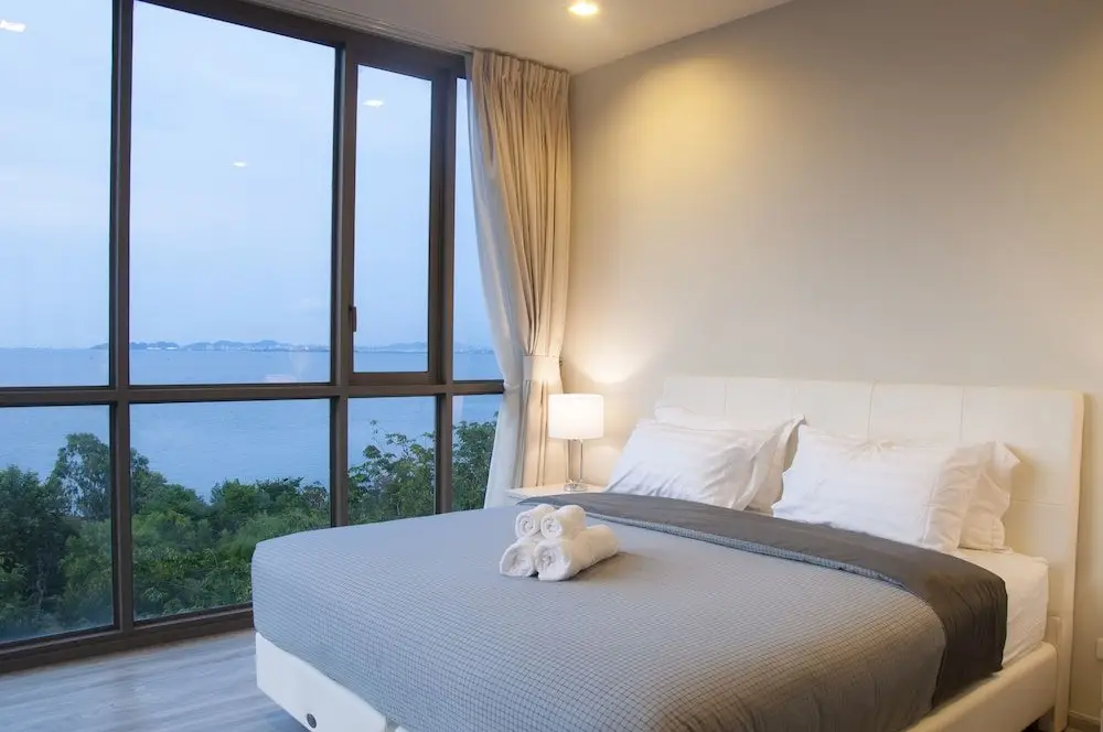 Паттайя: Beachfront Sea View Baan Plai Haad