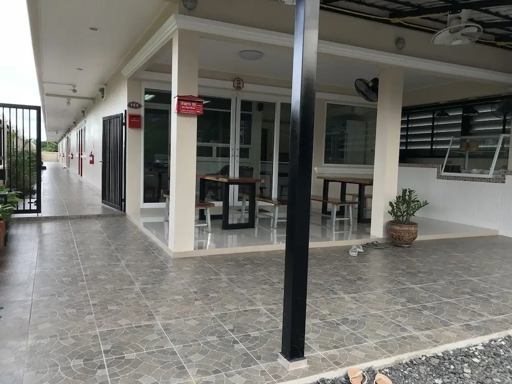 Канталак: Thathong House