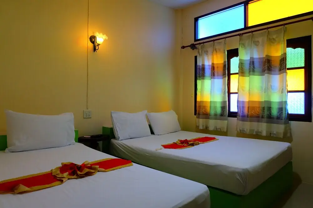 Сураттхани: Ruan Chompoo Resort