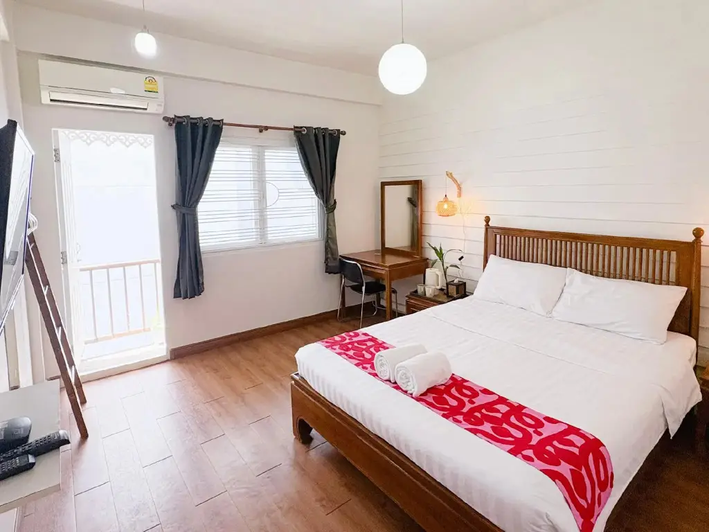 Бангкок: Les Fleurs Bangkok Hostel