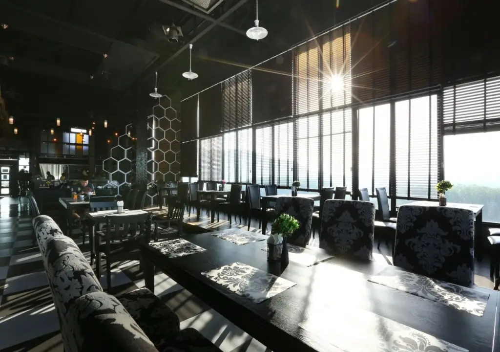 Хатъяй: TR Rock Hill Hotel