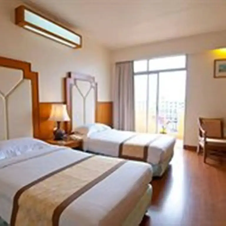 Паттайя: Golden Beach Hotel Pattaya