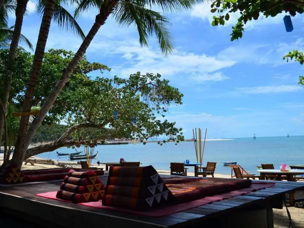 Самуи: Think & Retro Cafe Lipa Noi Samui