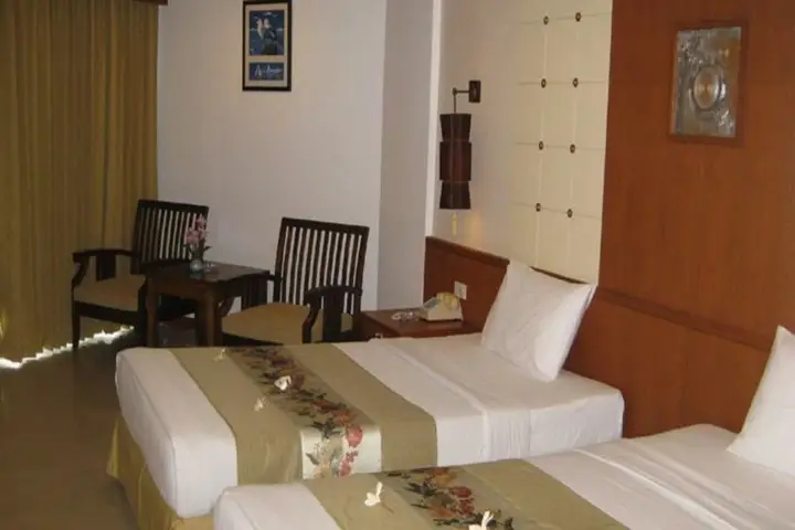 Паттайя: Royal Twins Palace Hotel