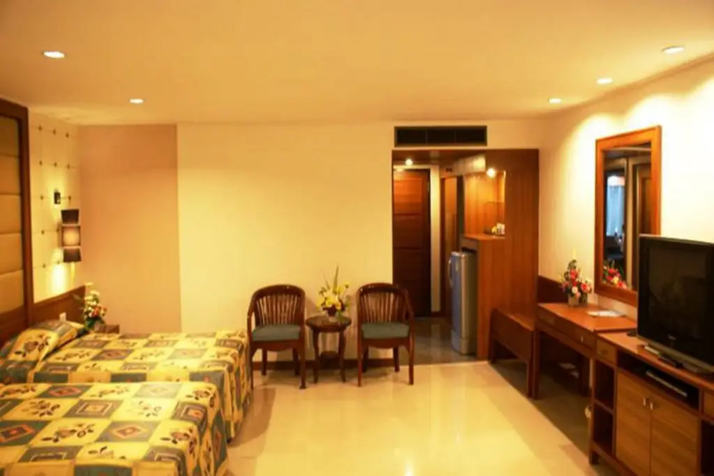 Паттайя: Royal Twins Palace Hotel