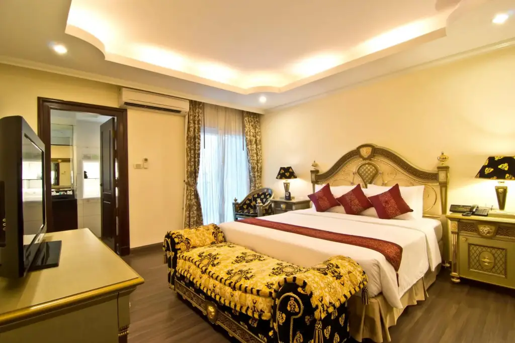 Паттайя: LK Royal Suite Pattaya