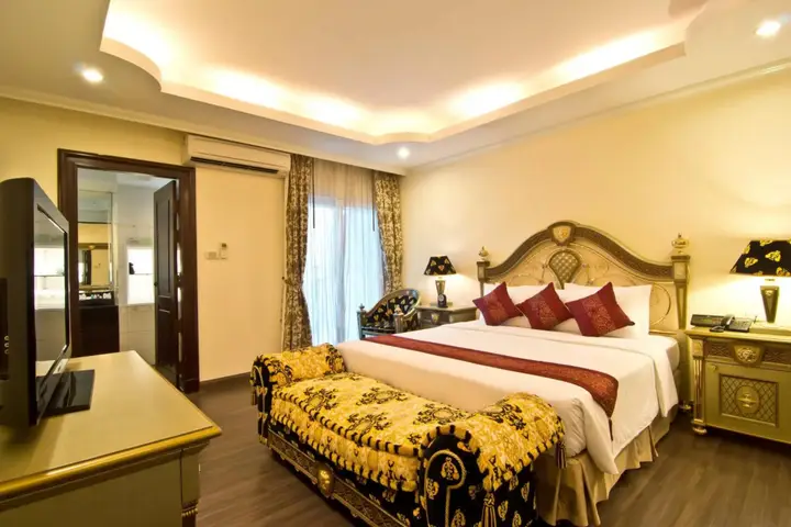 Паттайя: LK Royal Suite Pattaya