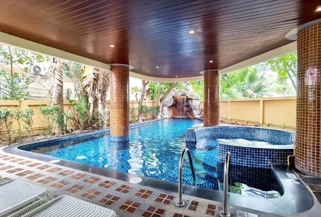 Паттайя: Отель Nova Gold Hotel