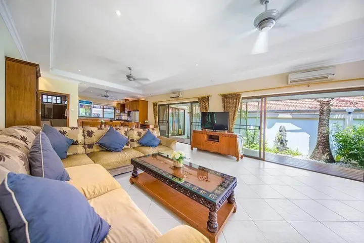 Паттайя: Villa Jomtien Beach