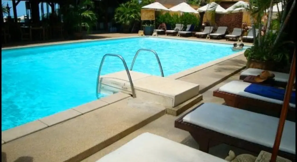 Самуи: White House Beach Resort And Spa