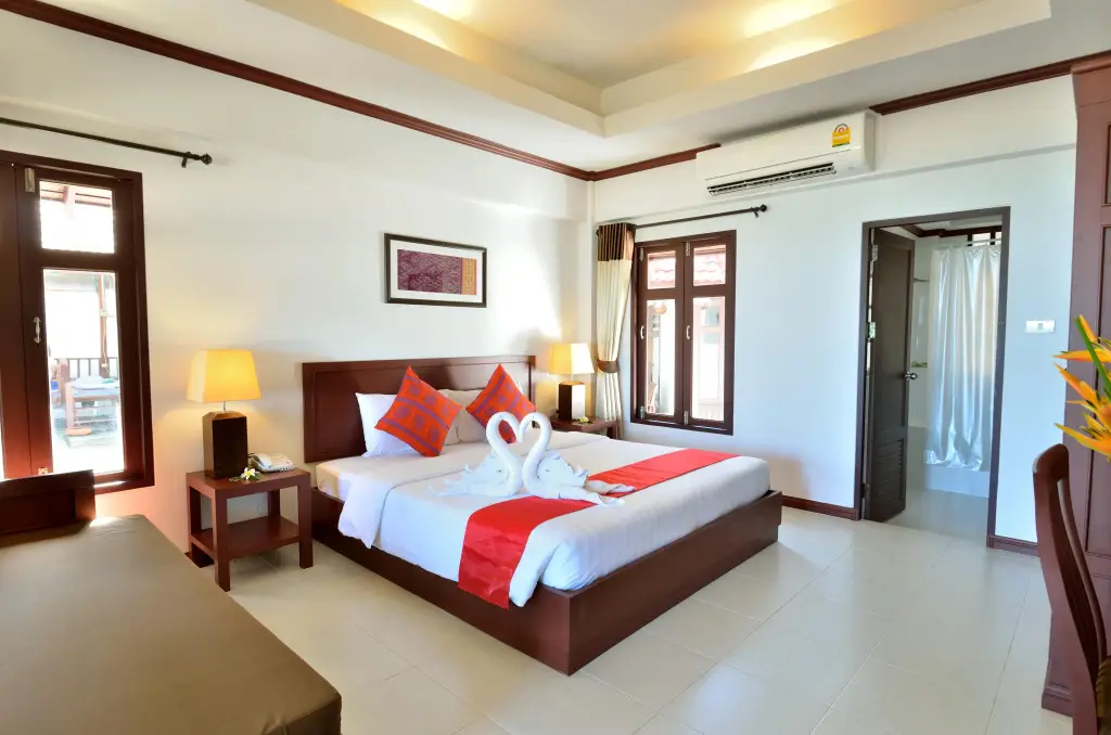 Самуи: First Bungalow Beach Resort