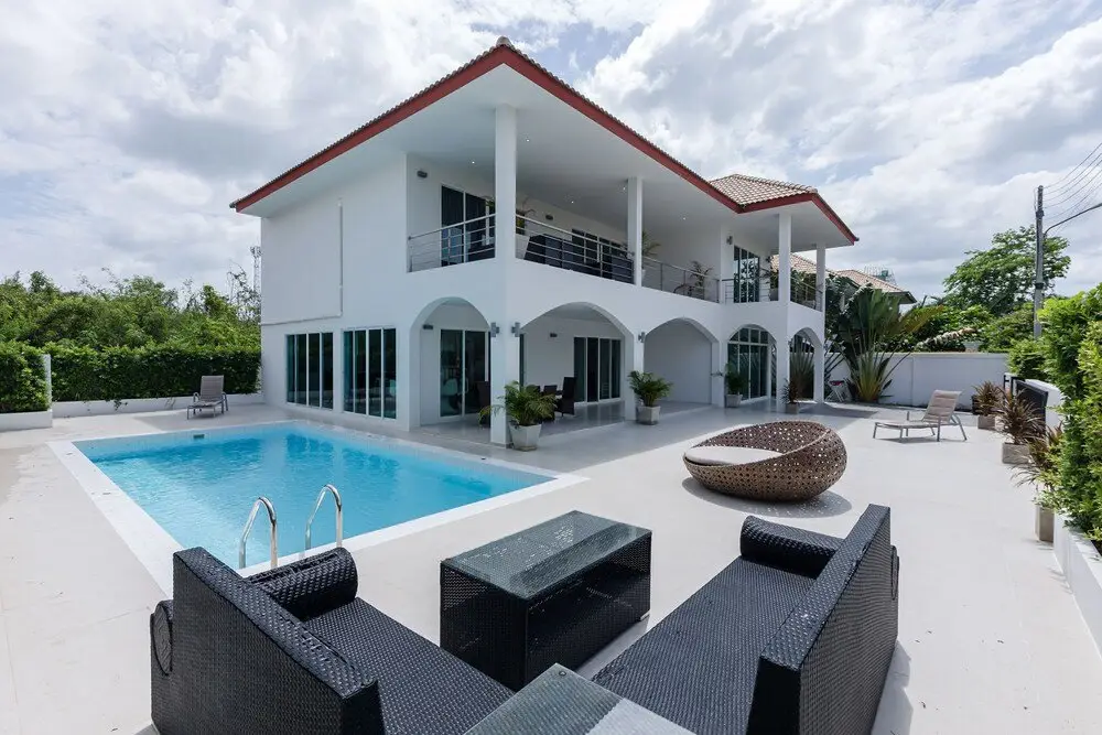 Modern 4 Bedrooms Pool Villa - VY — фото 1