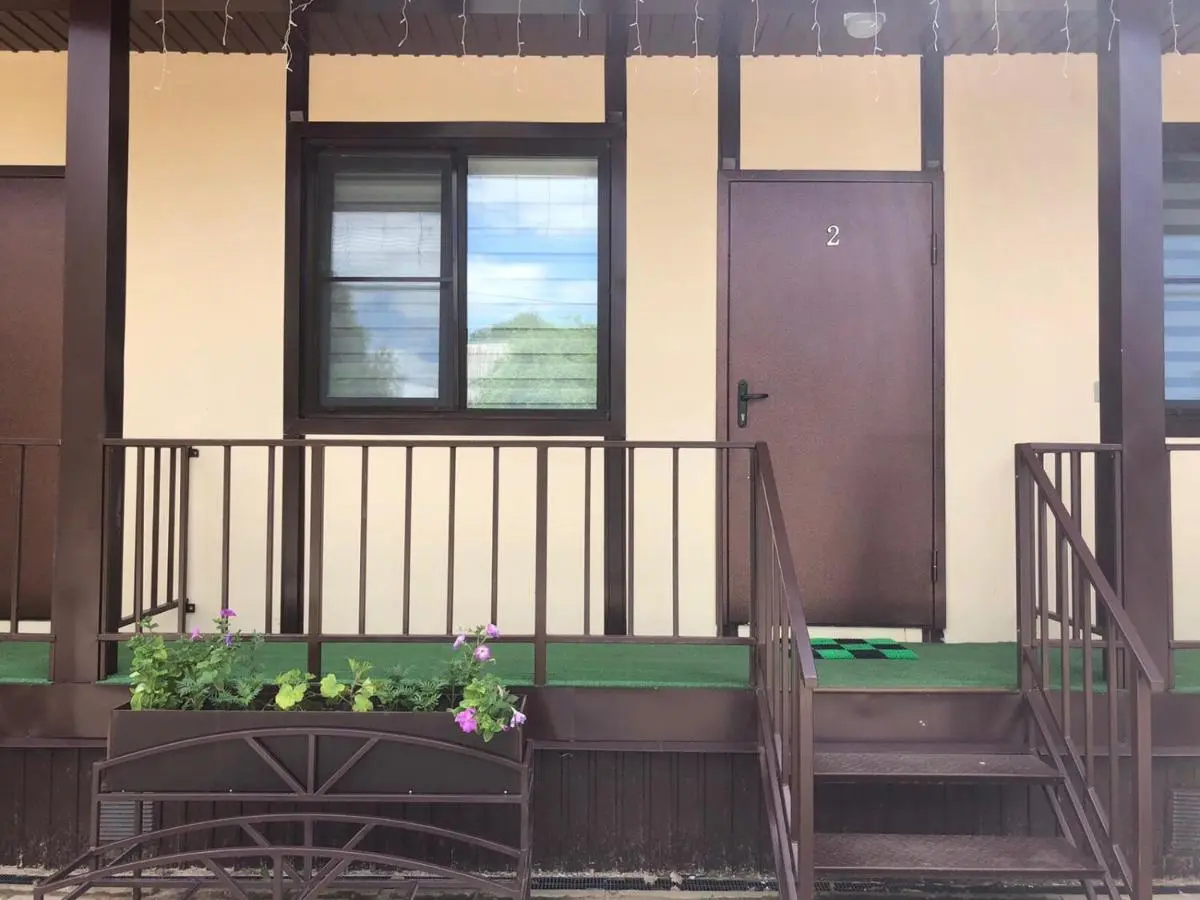 Великий Новгород: Гостевой дом Хутынь