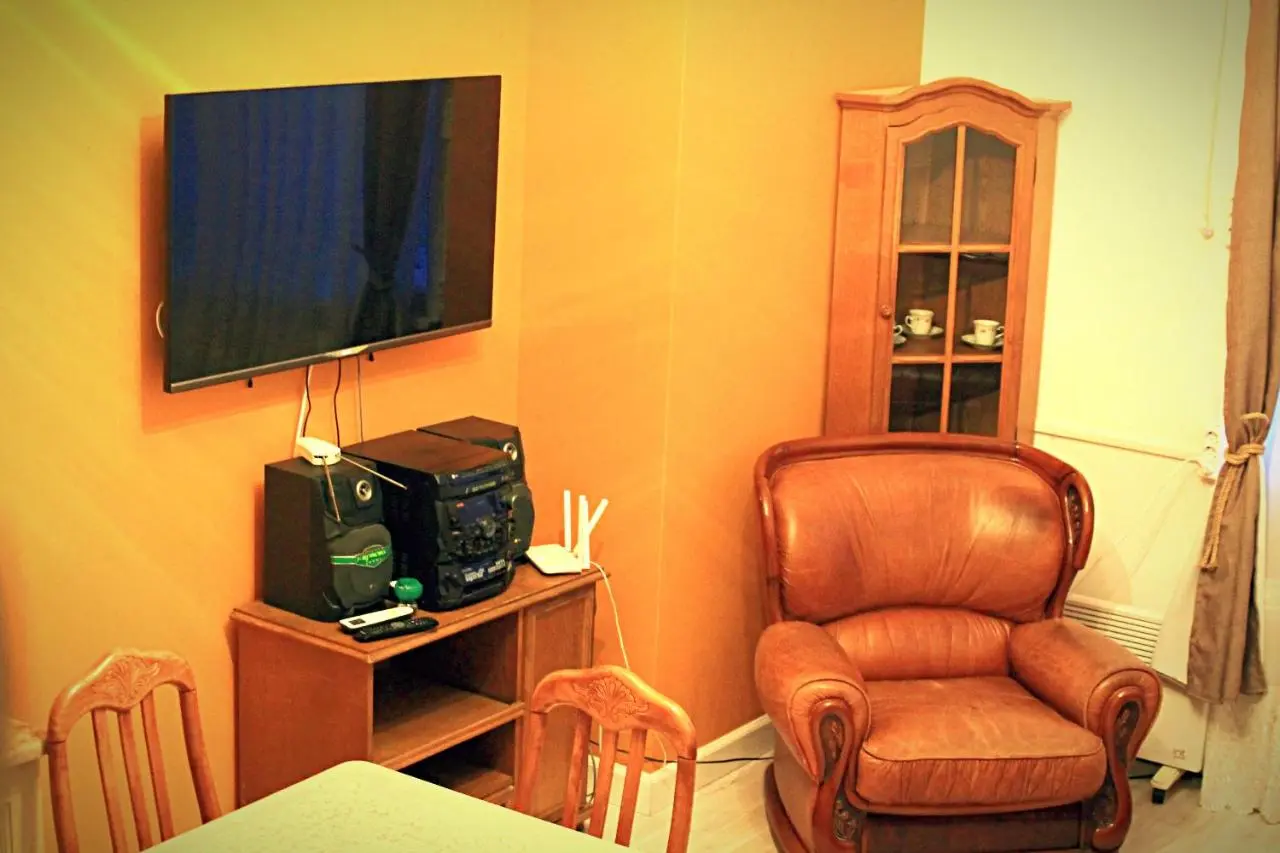 Lyubytino: Sutki Rent в Любытинском районе